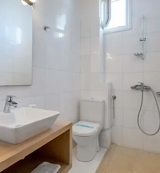 Krouzeri Beach Apartments